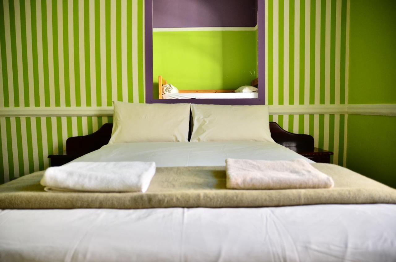 Big Blue Backpackers Hostel